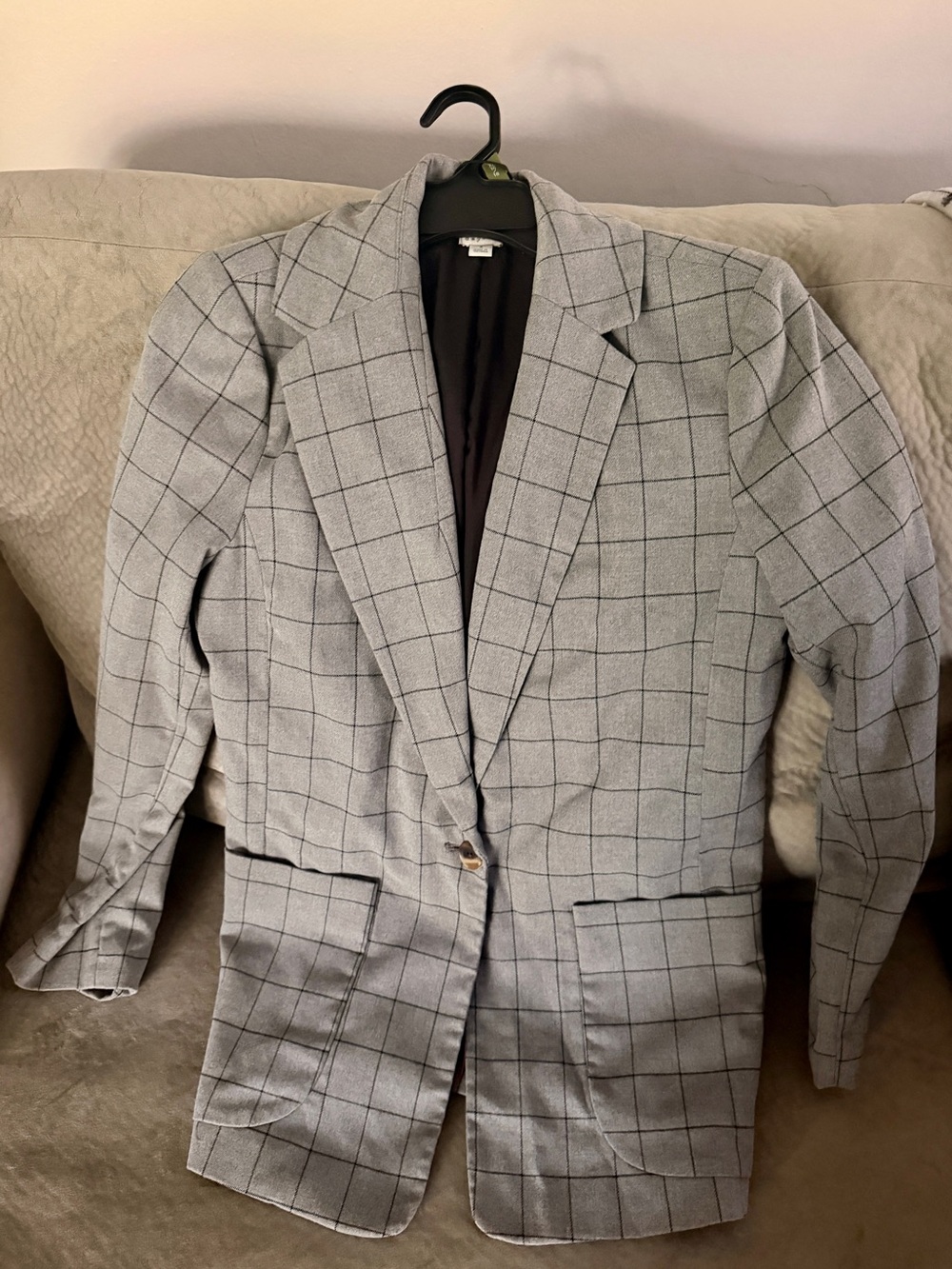 Women’s grey plaid blazer